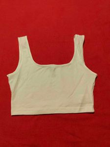 SHEIN Basic Crop Top