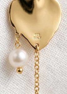 Gold Leaf Pearl Pendant Necklace