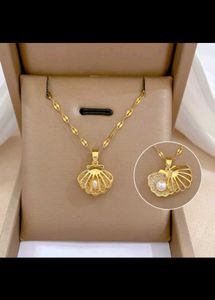 18k Gold Plated Shell Pearl Necklace (New Design)