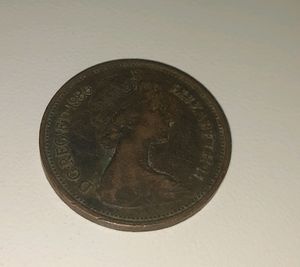 Coin NEW PENCE 2 - 1980 D.G. REG.United Kingdom Coin: 2 New Pence 1980 Great Britain Bronze