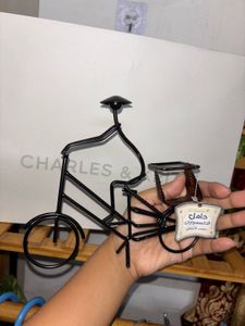 Unique Metal Bicycle Showpiece