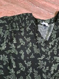 Black Floral Print V-Neck Top