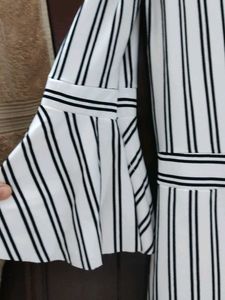 Chic Striped Cold Shoulder Dress with Flower Detai