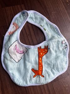 Combo 3pieces (Cap Mint Green Upto 4months,2bibs