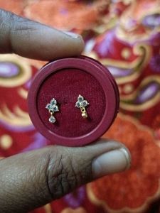 Elegant Floral Stud Earrings 18 carat plated