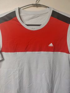 Adidas Women's Casual Tshirt . Like New. Good