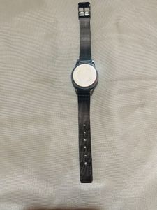 Elegant Silver-Tone Mesh Strap Watch