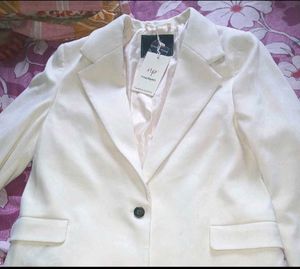 Chic Cream Blazer