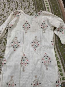 White Embroidered Kurta