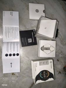 NOISE Smartwatch with Black Strap