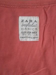 🎀 Authentic ZARA Blush Pink V-Neck Tee 🎀