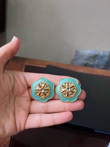 West side Beautiful Flower Earrings