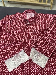 Maroon Ethnic Kurta with Lace Detail