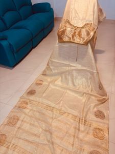Designer Blouse &amp; Elegant Cream &amp; Gold Saree