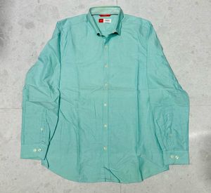 Invictus Men's Aqua Button-Down Shirt