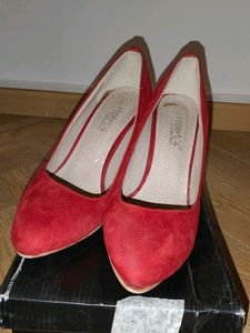 Red Heels Size 38 Very Good