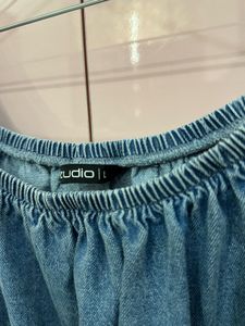 Denim Off-Shoulder Puff Sleeve Top