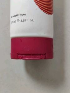 Plum Saffron &amp; Papaya Glow Bright Face Wash