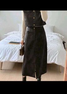 Savana Chic Faux Leather Midi Skirt