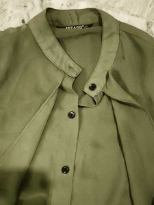 Olive Green Sleeveless Button-Up Women's Top | Cas