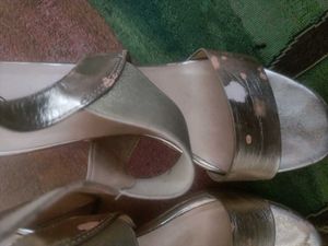 Stylish Delco Sandals