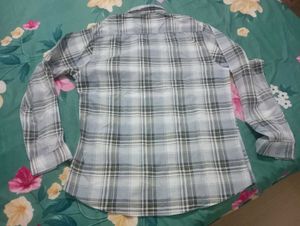 Pure Cotton Checked Pattern Shirt - M