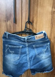 Denim Shorts 28 Waist