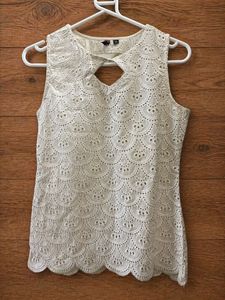 White Eyelet Sleeveless scallop hem top