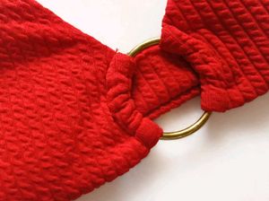 🎀Red Textured Ring Detail Bikini Top