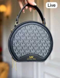 Micheal kors slingbags
