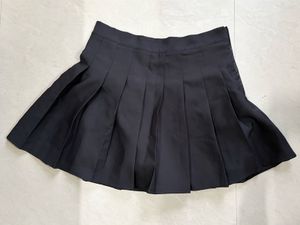 Classic Black Pleated Mini Skirt