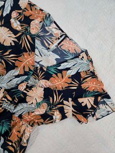 Tropical Print V-Neck Romper size M
