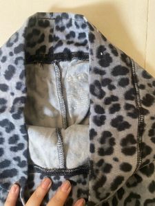 activewear set (Leopard Print High-Waisted Legging