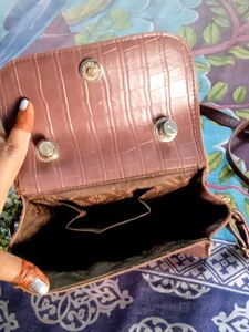 Chic Brown Croc Embossed Handbag