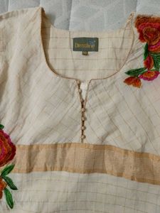 Beige Embroidered Kurta ✨