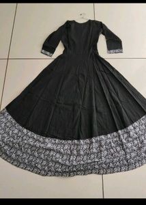Black Gaun
