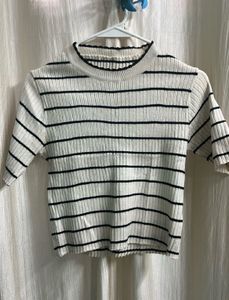 set of 2 cloths 1 top nd shirt