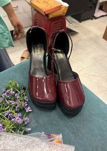 Stylish Burgundy Platform Heels