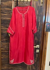 Vibrant W Kurta with unique Embellishments