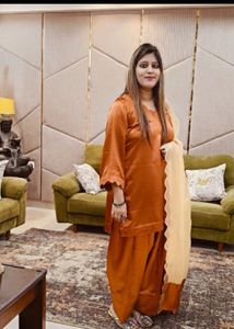 Elegant Farshi Salwar Suit Set