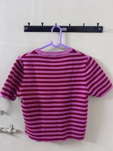 Striped crop Tee Size 34-36