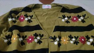 Chic Floral Embroidered Cardigan