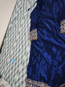 Elegant Blue Embroidered Kurta