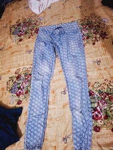 Patterned Blue Denim Jeans