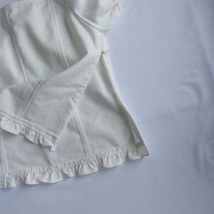White square neck puff crop top with rhinestones🪞