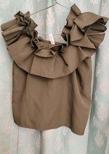 Off-Shoulder Ruffle Top