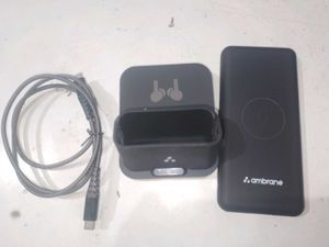 Wireless charging powerbank Ambrane seal pack