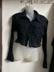 Chic Black Textured Cropped Shirt