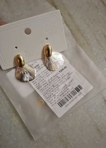Gold Leaf Dangle Earrings