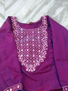 Elegant Embroidered Purple Kurta